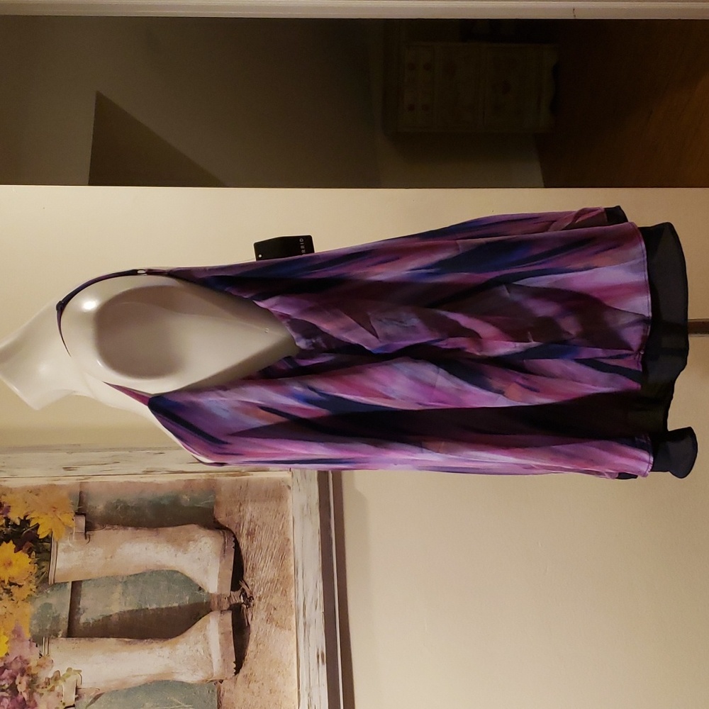 Torrid Tank - Picture 3 of 11